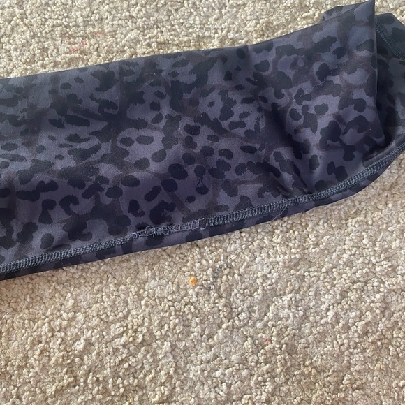 old navy print leggings - Picture 3 of 5